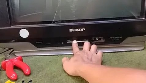 Cara Menghidupkan TV Sharp