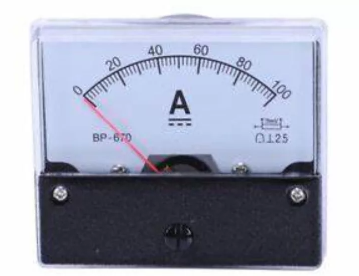 Perbedaan Antara Voltmeter dan Amperemeter