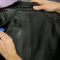Tips Membersihkan Jaket Kulit
