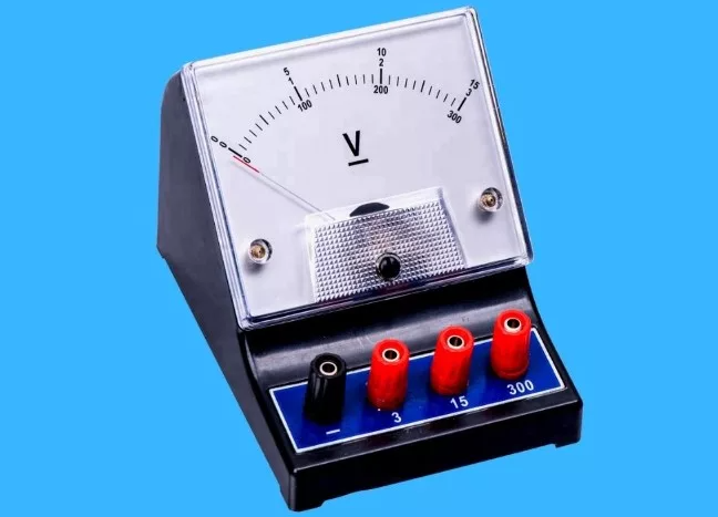 Perbedaan Voltmeter dan Amperemeter